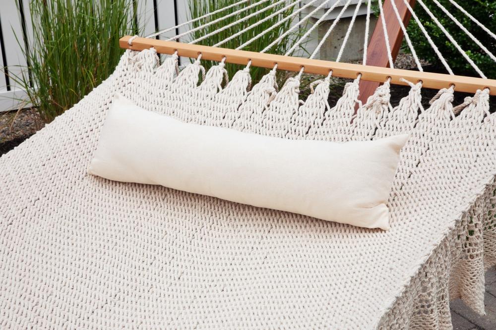 rope hammock with pillow