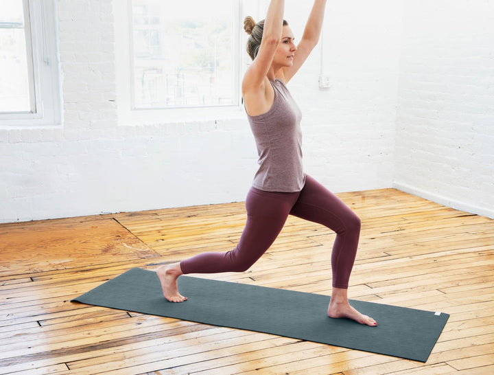 black yoga mat