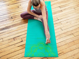 teal yoga mat